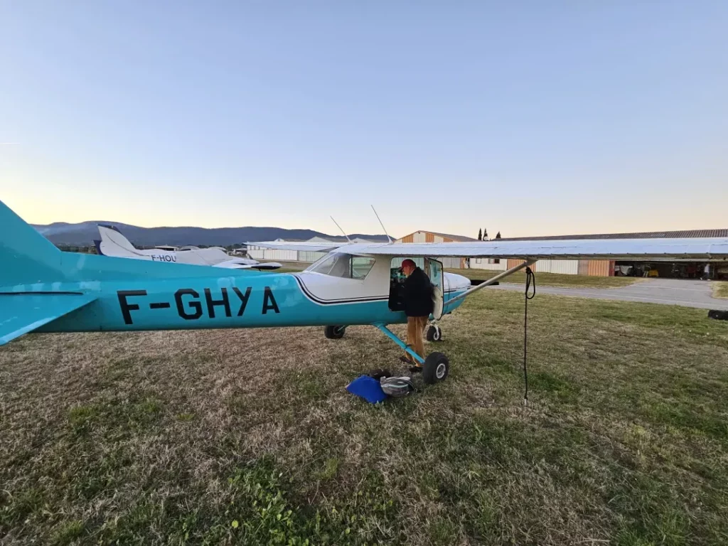 Avion Cessna 150 F GHYA